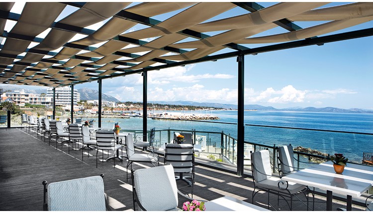 Zeus Essence Ramada Athens  (ex Ramada Athens Attica Riviera), Афины